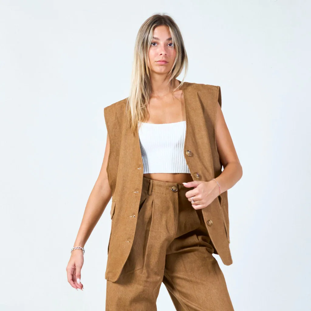 Sleeveless button-up vest with pockets wholesale